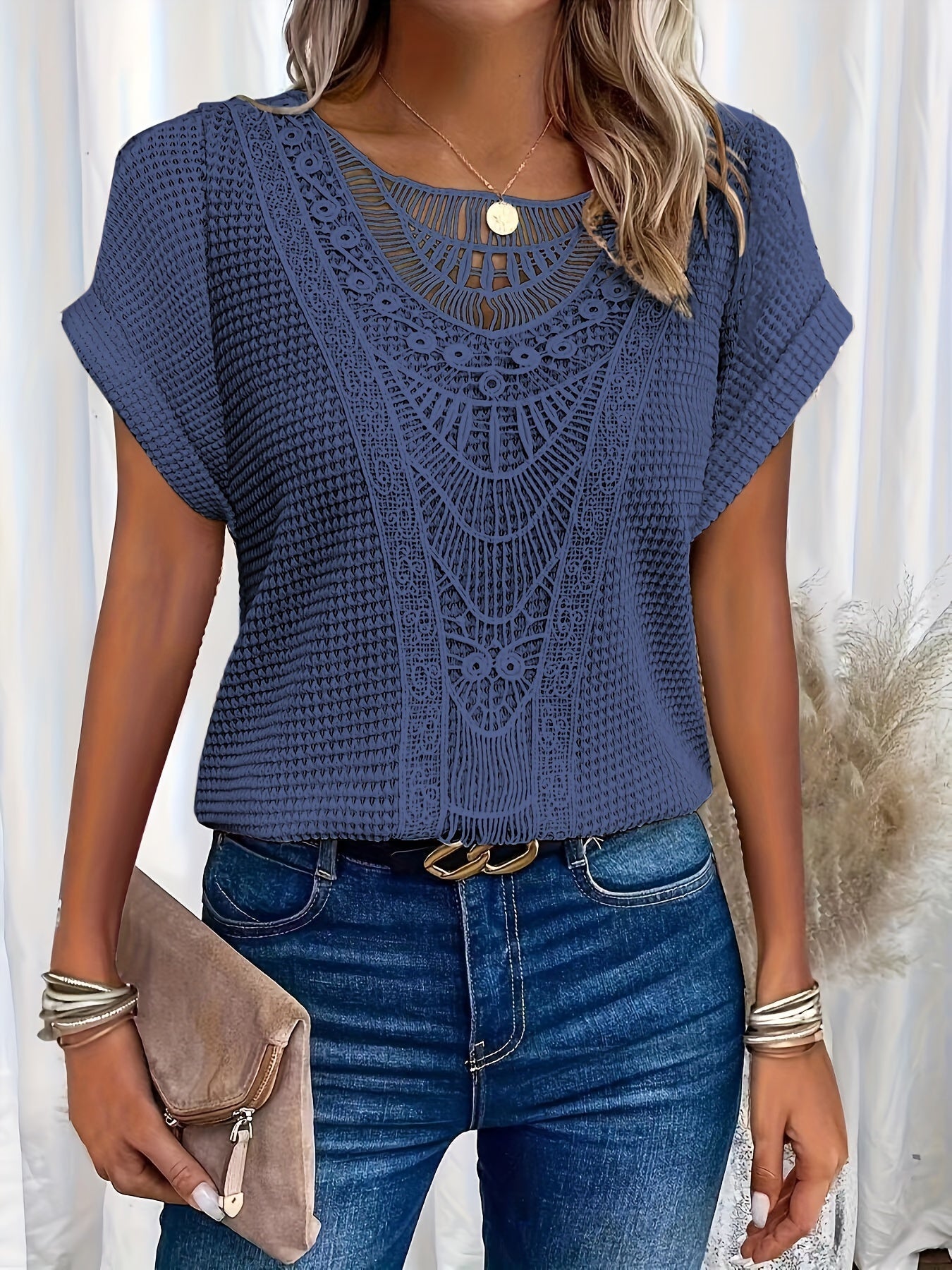 T-shirt chic avec des détails sophistiqués pour femme