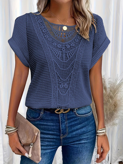 T-shirt chic avec des détails sophistiqués pour femme