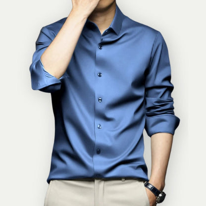 Chemise à manches longues au style élégant et soigné