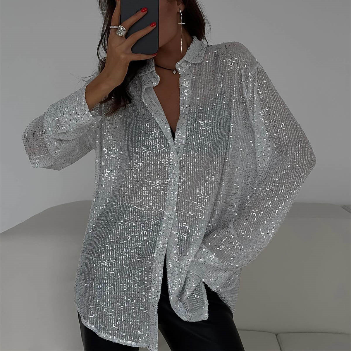 Blouse élégante à paillettes pour un look de soirée femme