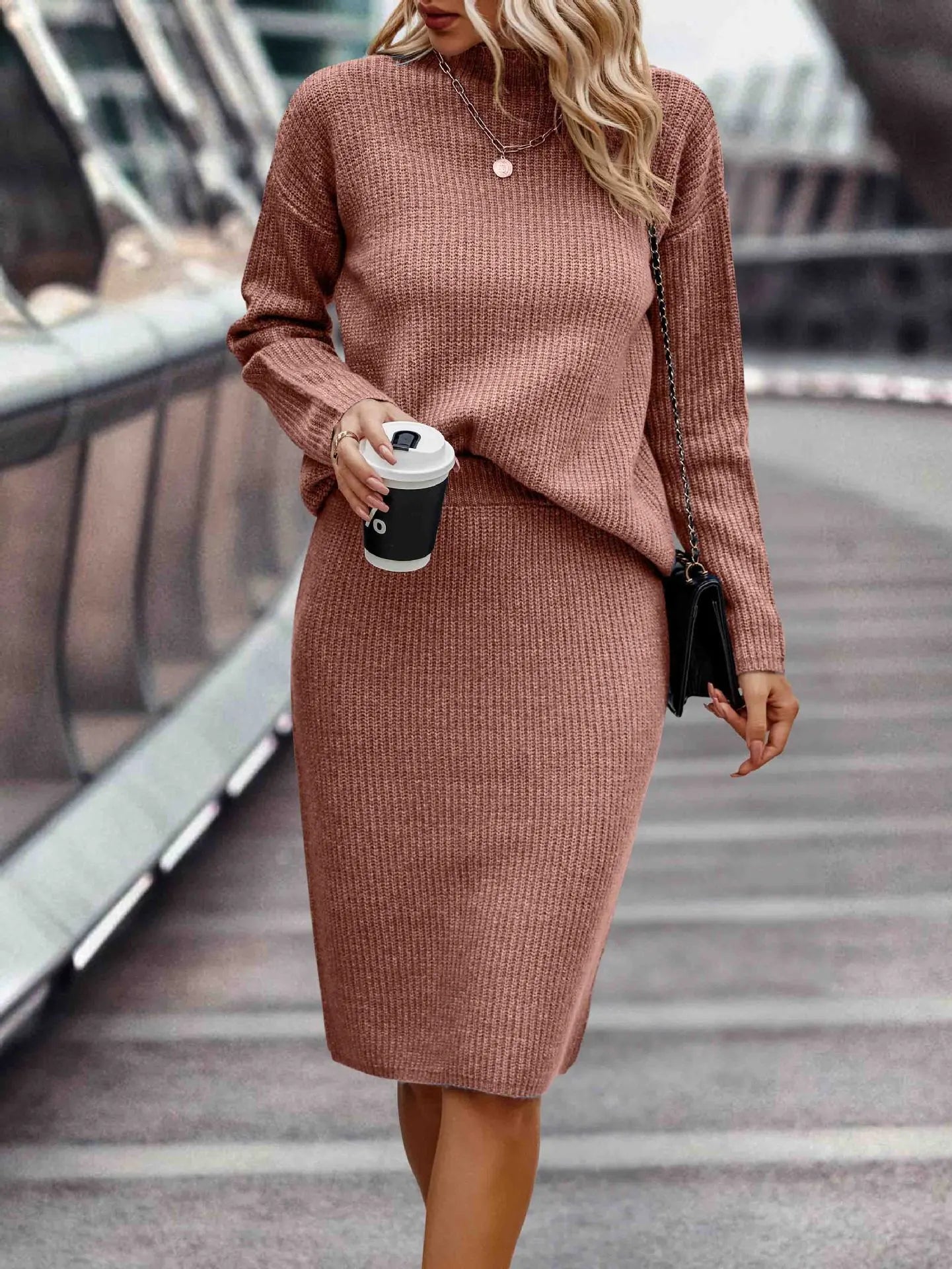 Ensemble élégant avec jupe chic et haut raffiné pour toutes occasions