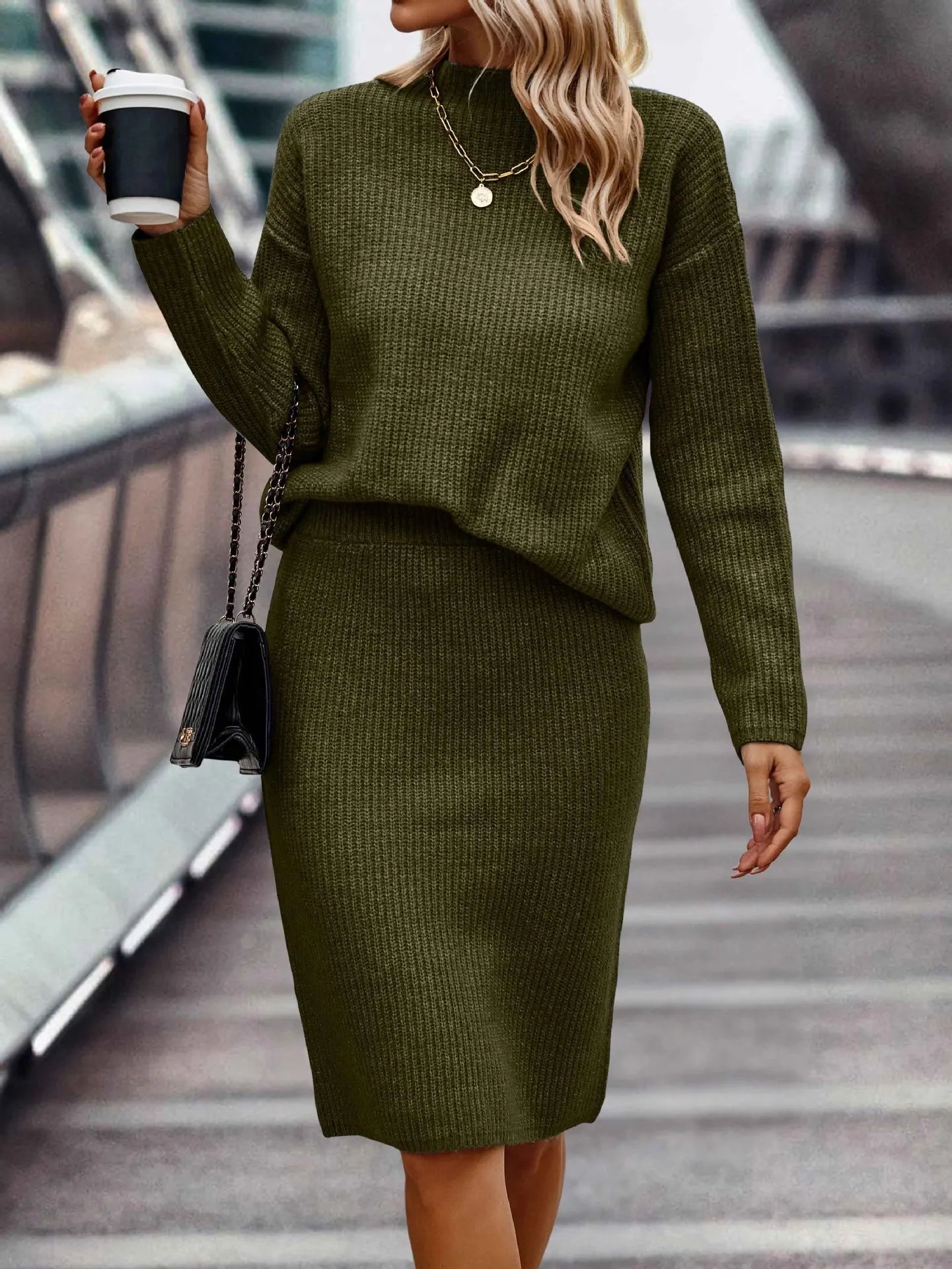 Ensemble élégant avec jupe chic et haut raffiné pour toutes occasions