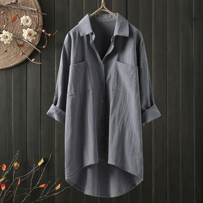 Chemise longue grande taille au design moderne et décontracté