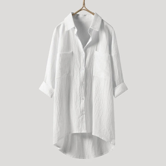 Chemise longue grande taille au design moderne et décontracté