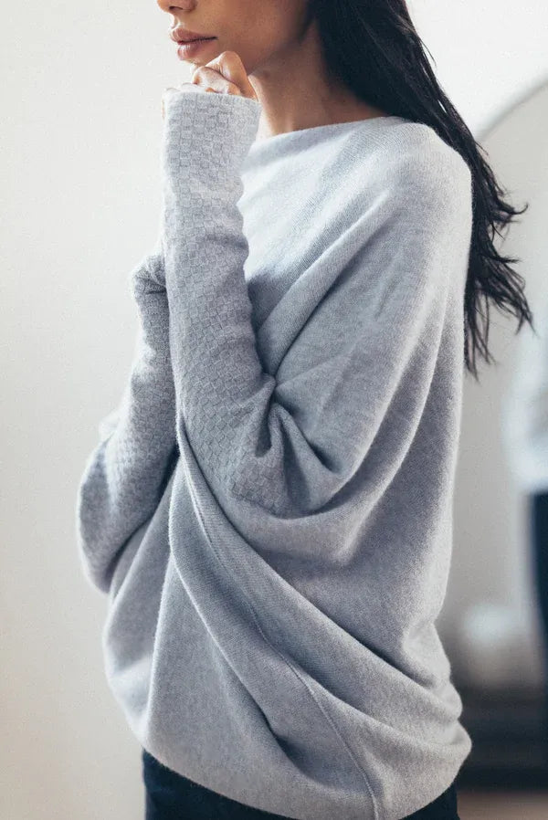 Pull chic à drapé asymétrique élégant et tendance pour toutes occasions
