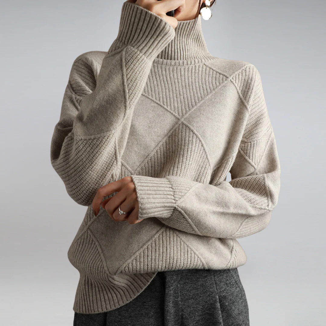 Pull cocooning oversize à col montant pour un confort optimal