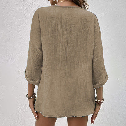 T-shirt chic à col V pour un look tendance et agréable à porter