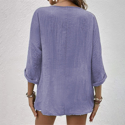 T-shirt chic à col V pour un look tendance et agréable à porter